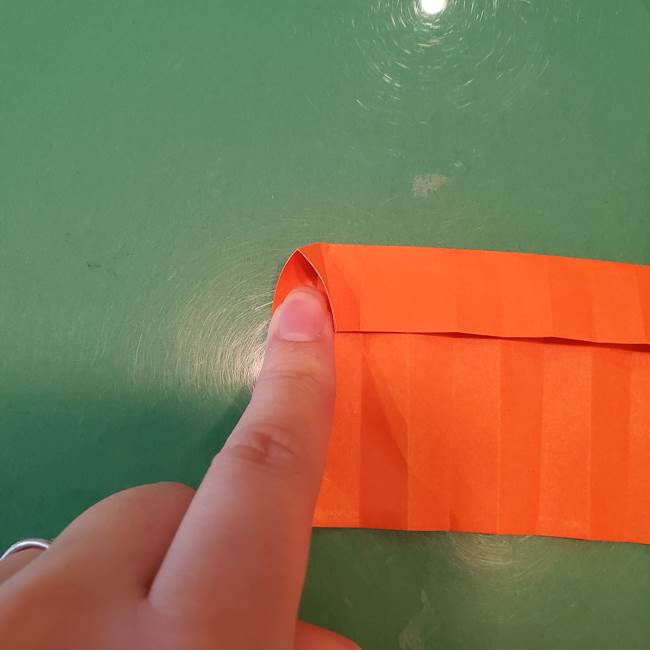 かぼちゃの折り紙 立体で難しいジャックオーランタンの折り方作り方②折る(3)