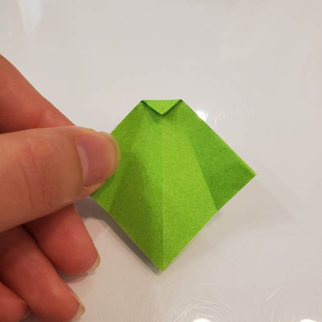 かぼちゃの折り紙 立体で難しいジャックオーランタンの折り方作り方③へた(10)