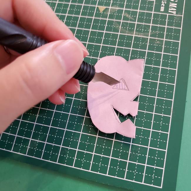 ハロウィンのかぼちゃ 折り紙の切り抜きでつくる折り方切り方③切り方(5)
