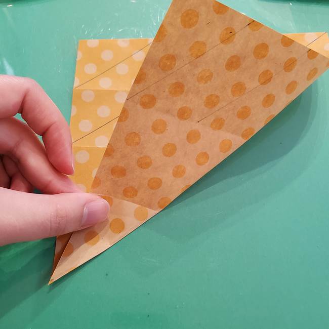 折り紙 キャンディーボックスの簡単な折り方作り方①折り方(18)