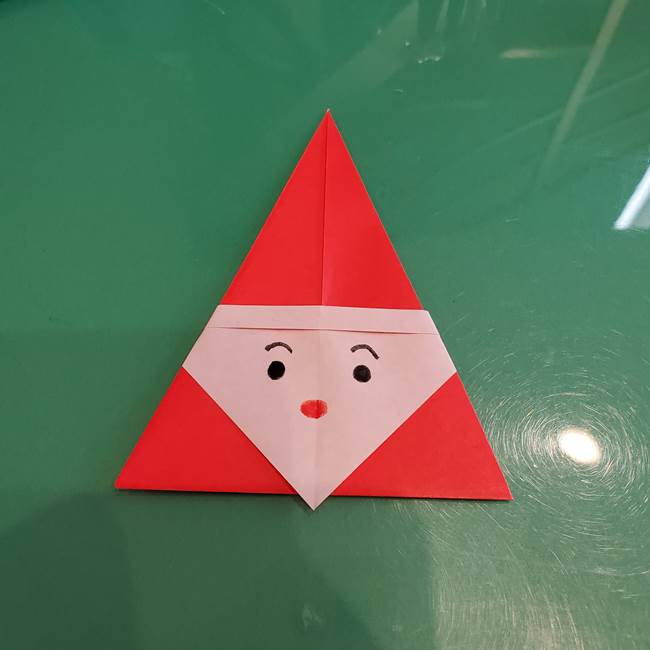 さんかくサンタの折り紙 簡単に3歳児もつくれる折り方作り方(12)