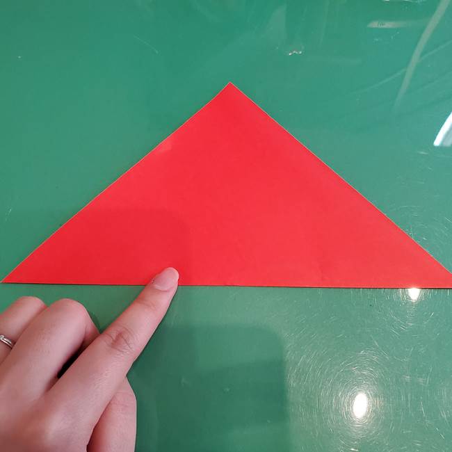 さんかくサンタの折り紙 簡単に3歳児もつくれる折り方作り方(2)