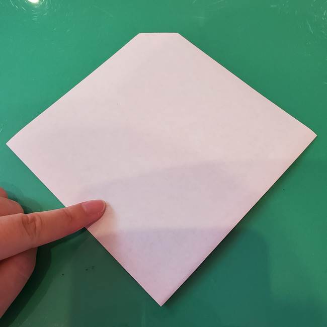 サンタクロース 折り紙2枚で4歳児も簡単な折り方作り方①顔(5)