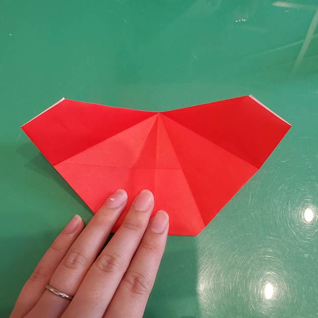 折り紙でサンタクロースを自立させる折り方作り方(17)