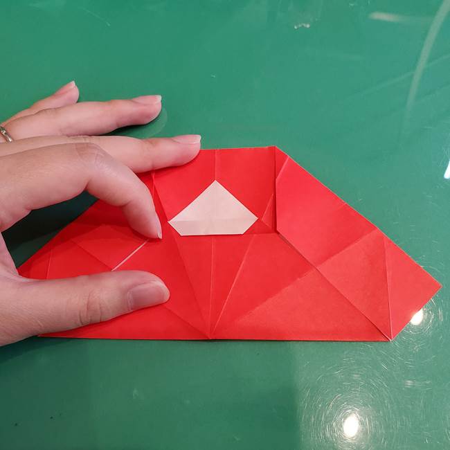 折り紙でサンタクロースを自立させる折り方作り方(22)