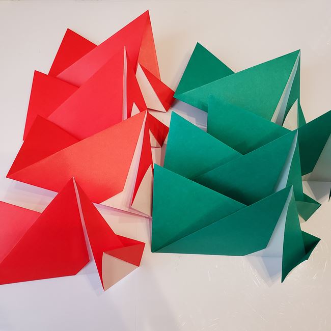 クリスマスリース 折り紙8枚でつくる折り方作り方①パーツ(19)