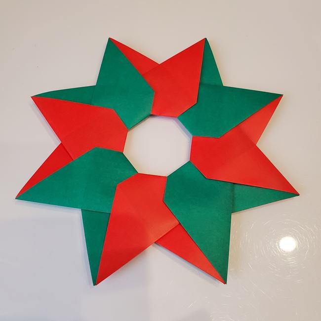 クリスマスリース 折り紙8枚でつくる折り方作り方②組み合わせ(8)