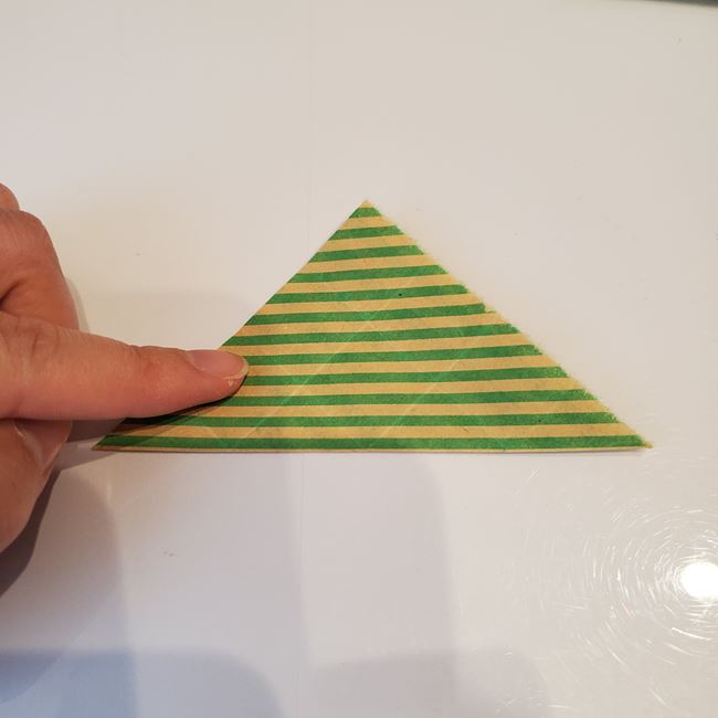 クリスマスリースの折り紙 おしゃれで立体的な作り方折り方①折り筋(11)
