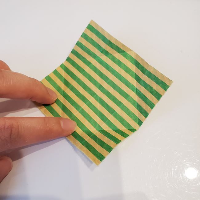 クリスマスリースの折り紙 おしゃれで立体的な作り方折り方①折り筋(17)