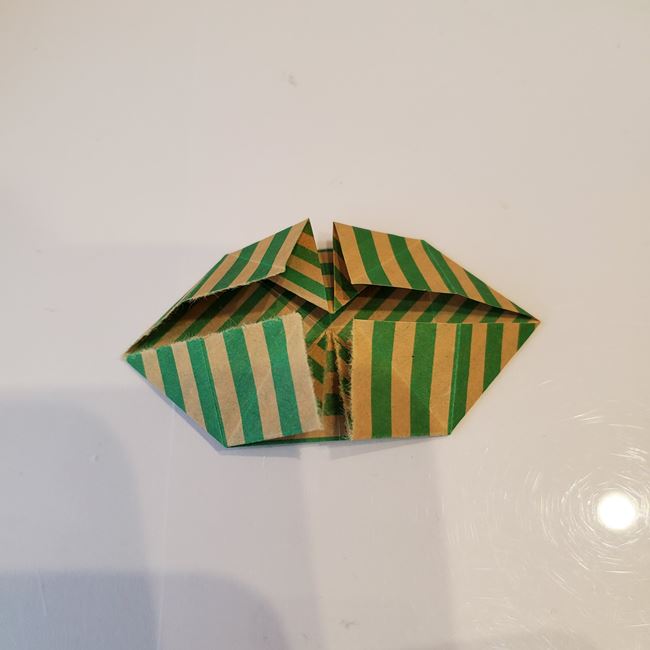 クリスマスリースの折り紙 おしゃれで立体的な作り方折り方②パーツ(6)
