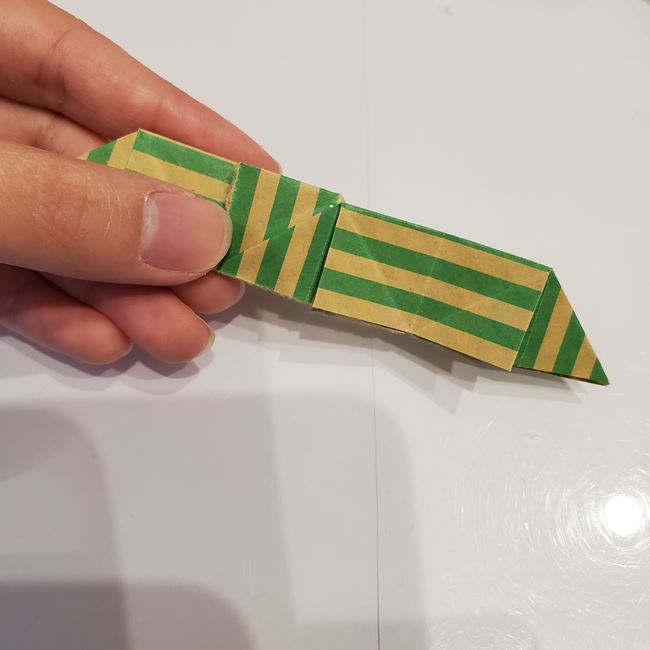 クリスマスリースの折り紙 おしゃれで立体的な作り方折り方③組み合わせ(6)