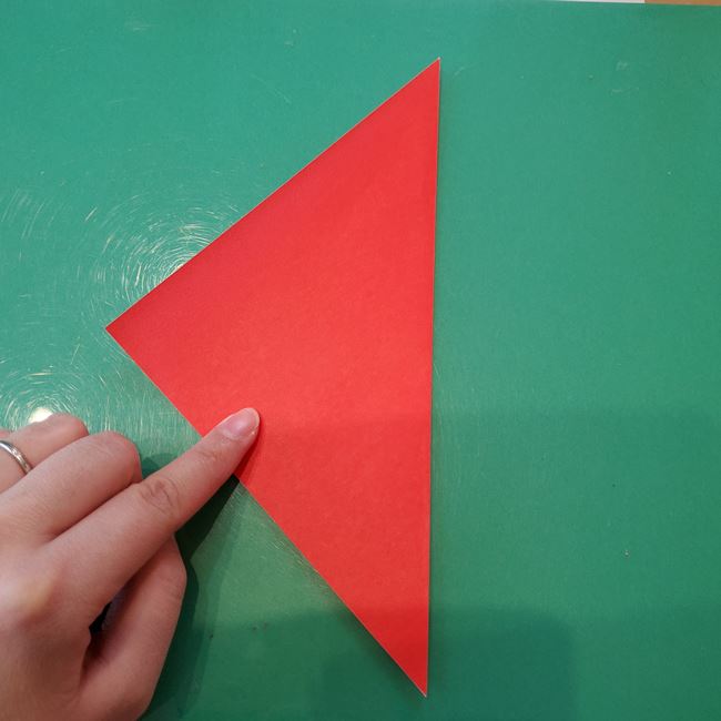 サンタさんの帽子の折り紙 立体的で簡単な折り方作り方(2)