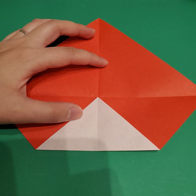 サンタクロースの帽子の折り紙 簡単な作り方折り方(5)
