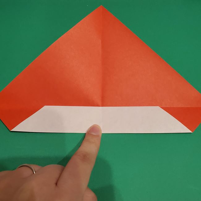 サンタクロースの帽子の折り紙 簡単な作り方折り方(6)