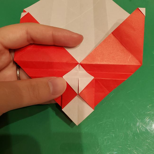 サンタクロースの折り紙 難しい折り方作り方③プレゼント(1)