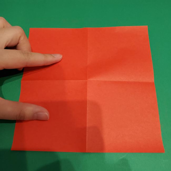 サンタクロースの折り紙メダルの簡単な作り方(平面)①サンタ(4)