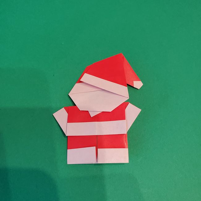 折り紙 トナカイとそりに乗ったサンタクロースの作り方折り方①サンタ(2)