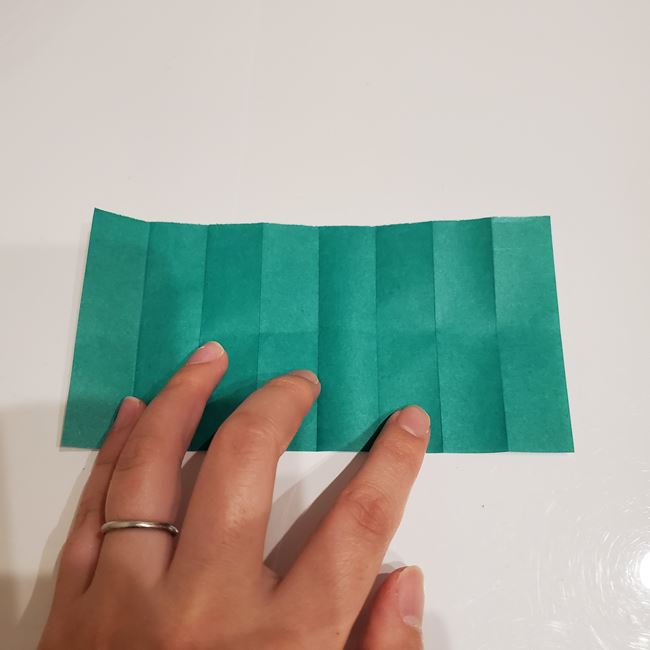 折り紙 柊のリースの折り方作り方①パーツ(10)
