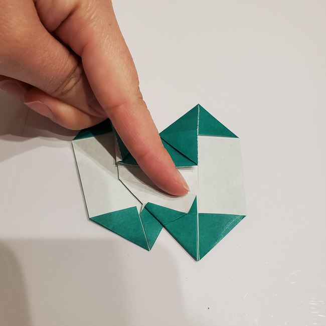 折り紙 柊のリースの折り方作り方①パーツ(30)