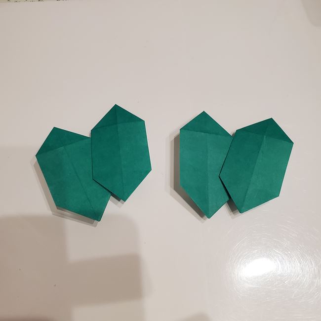 折り紙 柊のリースの折り方作り方②完成(2)