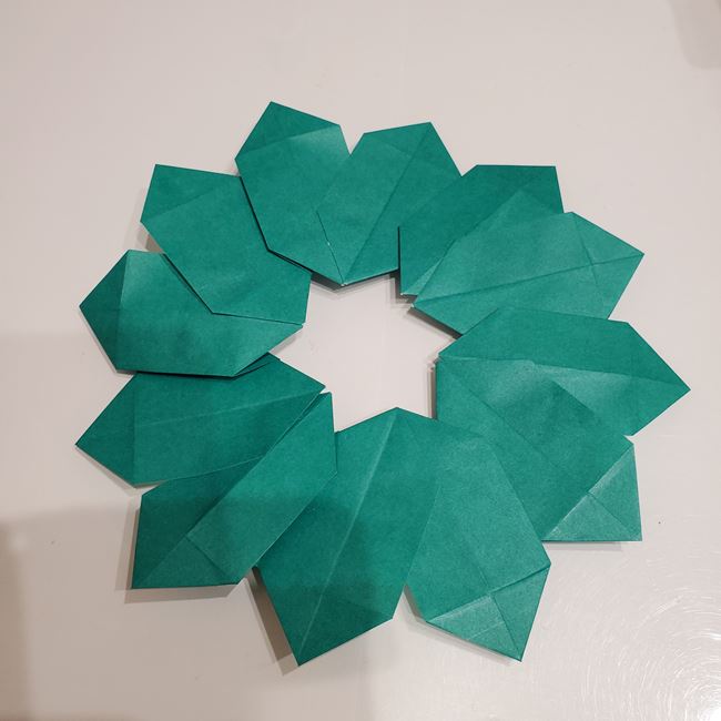 折り紙 柊のリースの折り方作り方②完成(7)