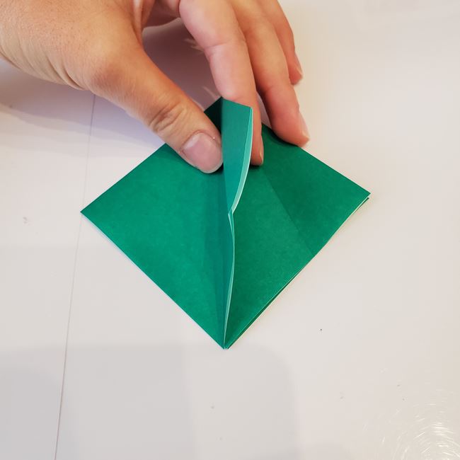 折り紙のクリスマスツリー星付きで立体的な作り方折り方①木(14)