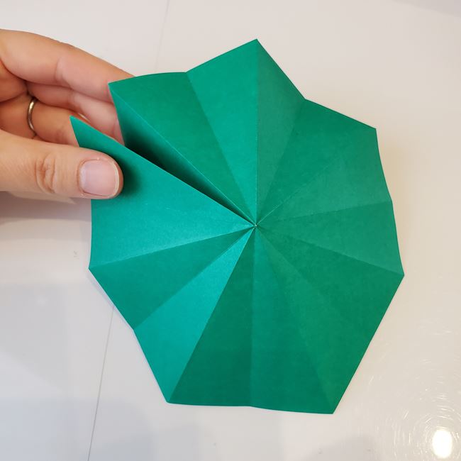 折り紙のクリスマスツリー星付きで立体的な作り方折り方①木(27)