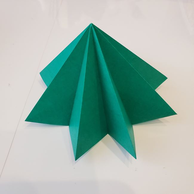 折り紙のクリスマスツリー星付きで立体的な作り方折り方①木(30)