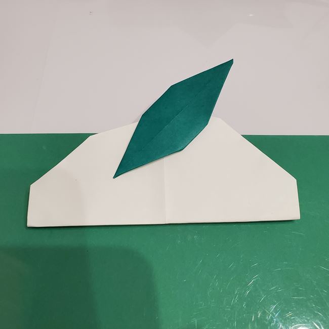 雪うさぎの折り紙 平面で簡単な折り方作り方②葉っぱ(11)