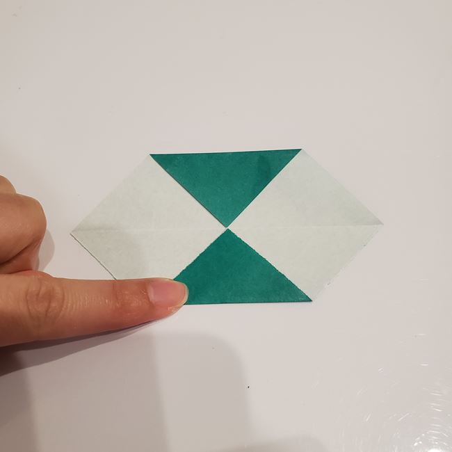雪うさぎの折り紙 平面で簡単な折り方作り方②葉っぱ(4)