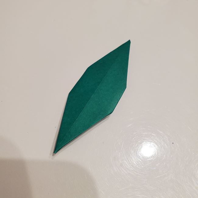 雪うさぎの折り紙 平面で簡単な折り方作り方②葉っぱ(9)