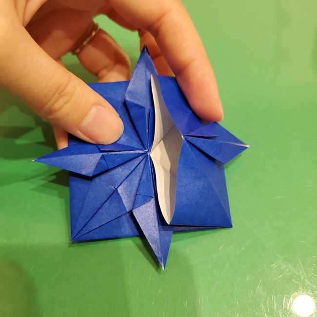 雪の結晶の折り紙 切らない折り方作り方③完成(3)