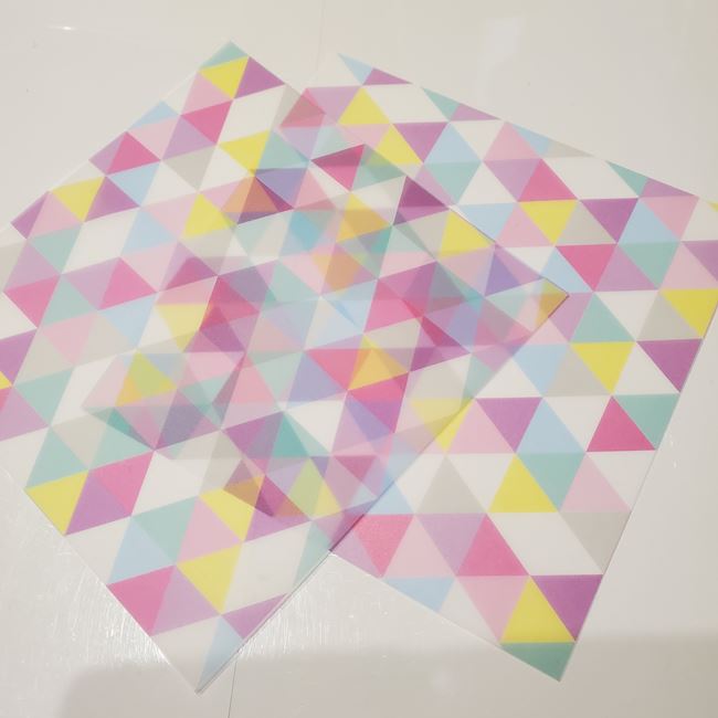 トランスパレントの雪の折り方は簡単 折り紙2枚でおしゃれなクリスマス飾り 子供と楽しむ折り紙 工作 トランスパレントの雪の折り方は簡単 折り紙2枚でおしゃれなクリスマス飾り 子供と楽しむ折り紙 工作