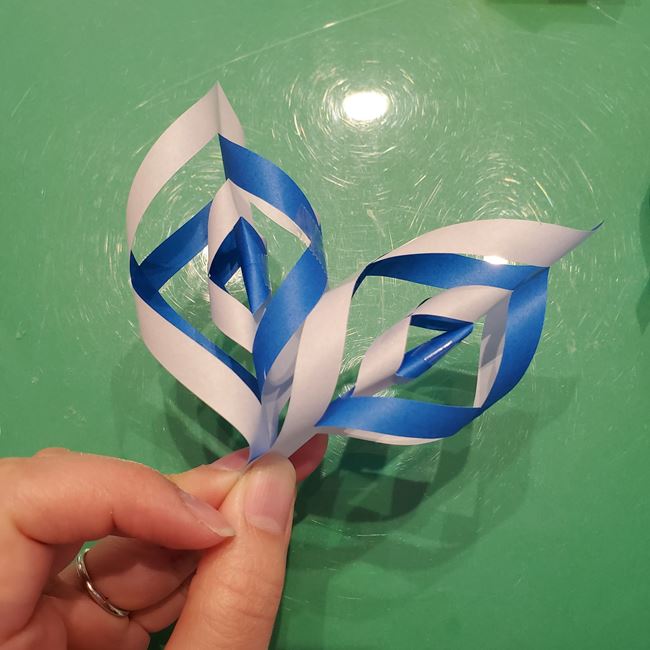 アナ雪の結晶の折り紙 簡単な折り方作り方②組み合わせ(2)