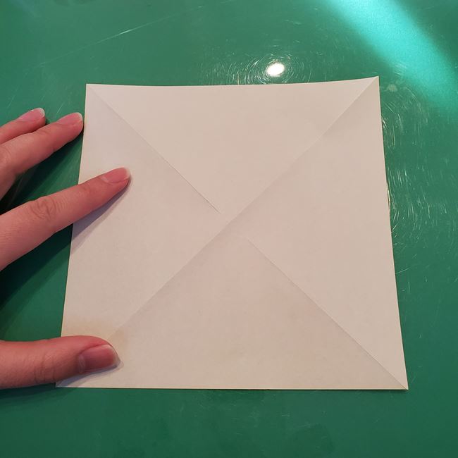 クリスマスオーナメントの折り紙 おしゃれで簡単な作り方・折り方①折り方(5)