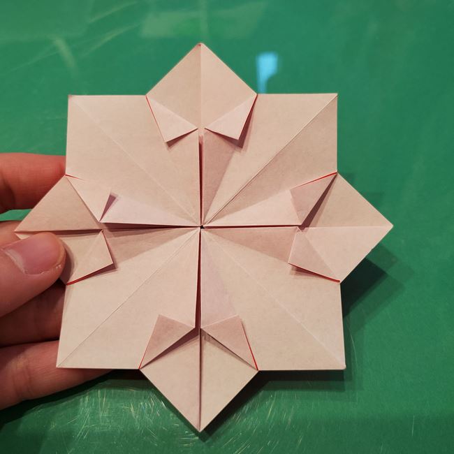 作り方 ポインセチアの折り紙を立体的につくる方法(花の折り方)①折り筋(28)