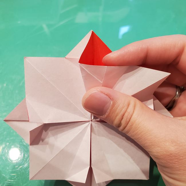 作り方 ポインセチアの折り紙を立体的につくる方法(花の折り方)③花びら(4)