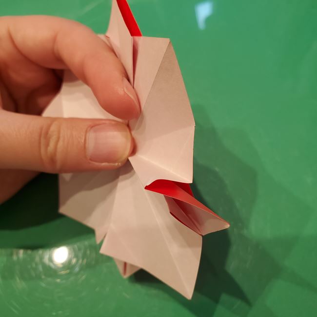 作り方 ポインセチアの折り紙を立体的につくる方法(花の折り方)③花びら(9)
