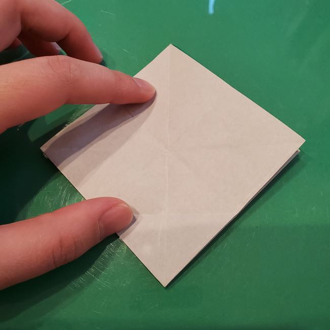 折り紙 ポインセチアの葉っぱの折り方作り方②折る(3)