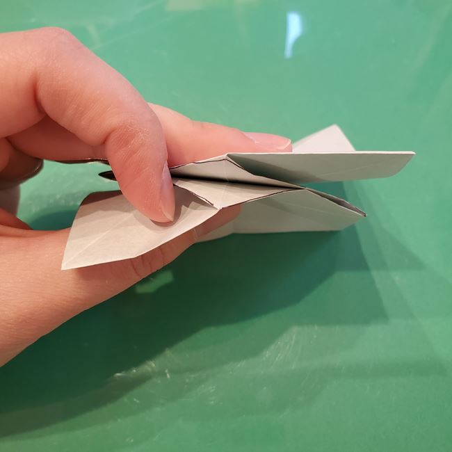 折り紙 ポインセチアの葉っぱの折り方作り方②折る(9)