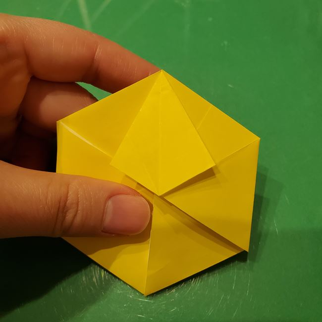 雪の結晶の折り紙 難しい上級者向けの折り方作り方②形(14)