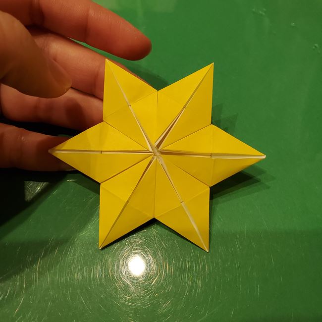 雪の結晶の折り紙 難しい上級者向けの折り方作り方③模様(5)