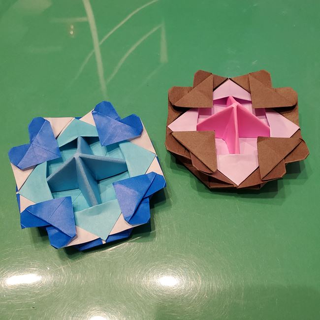 折り紙のこま ハート模様でかわいい 3枚でつくれる折り方作り方をご紹介 子供と楽しむ折り紙 工作