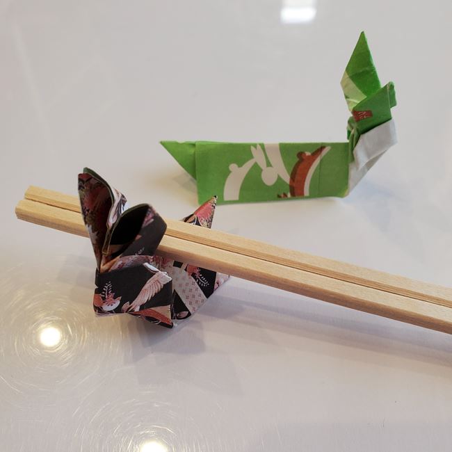 箸袋で箸置きの折り方 うさぎの折り紙 かわいい変身で話題のネタに 子供と楽しむ折り紙 工作