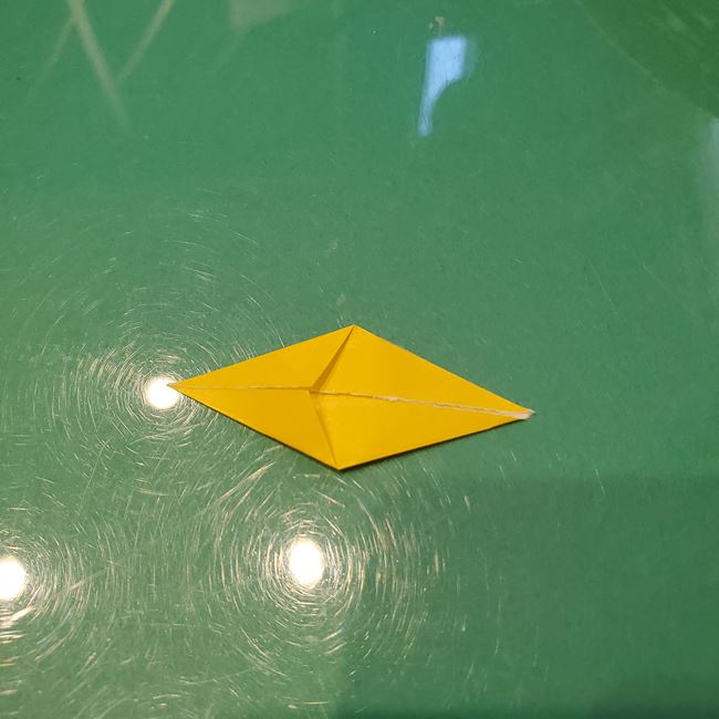 ピカチュウの折り紙 全身で立体的な作り方折り方②耳(5)