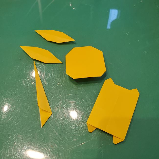 ピカチュウの折り紙 全身で立体的な作り方折り方⑤完成(1)