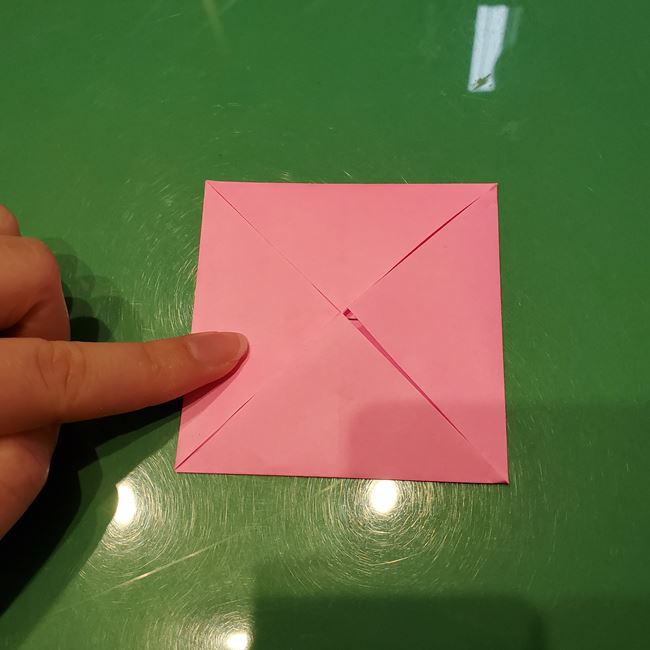 折り紙のこまをハート模様にする折り方作り方③つまみ(4)