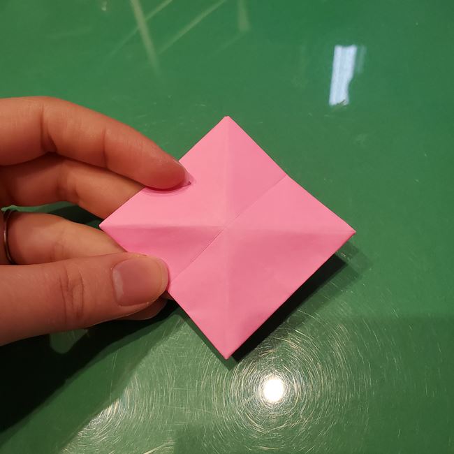 折り紙のこまをハート模様にする折り方作り方③つまみ(8)