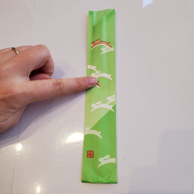 箸袋で箸置きの折り方 うさぎの折り紙①胴体(3)