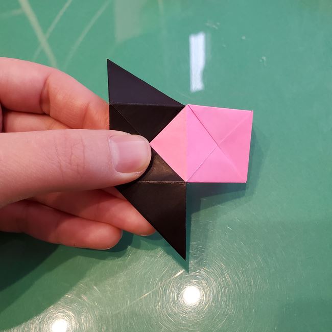 鬼滅の刃の折り紙 ストラップキーホルダーの簡単な作り方折り方②組み合わせ(3)